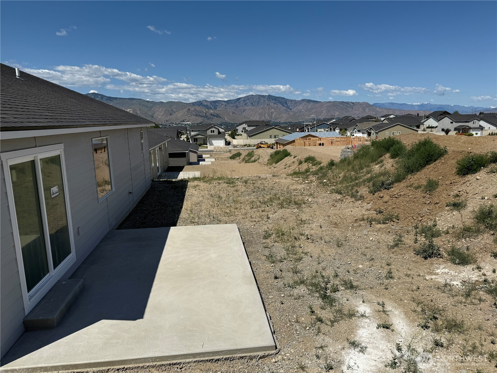 2349 NE Noah Street, East Wenatchee, WA 98802