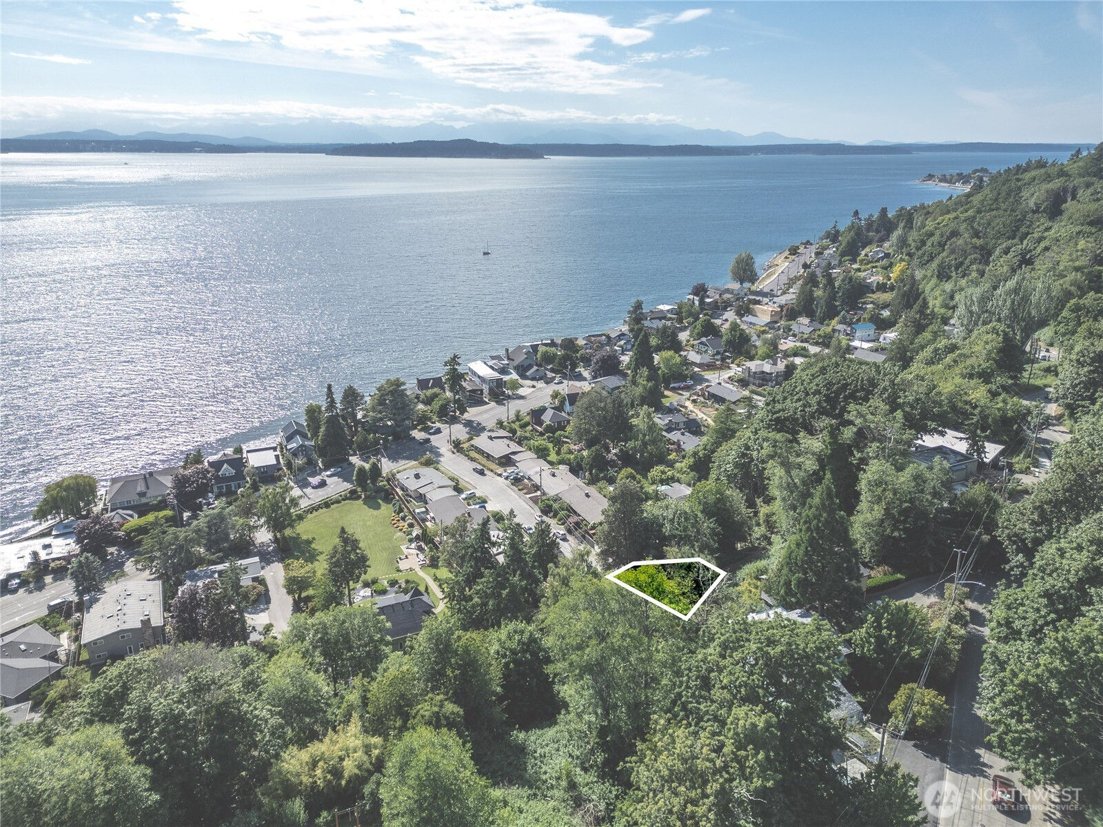 5400 SW Beach Drive Terr, Seattle, WA 98116