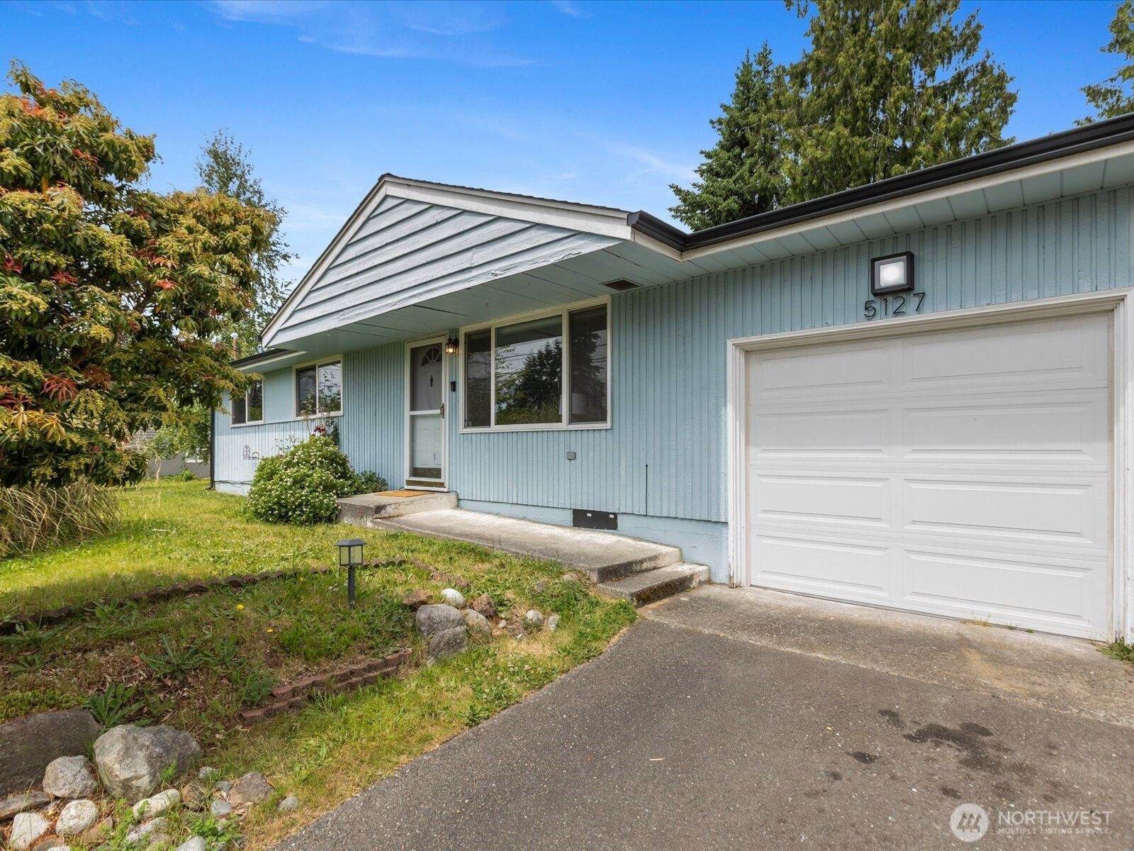 5127 244th Street SW, Mountlake Terrace, WA 98043