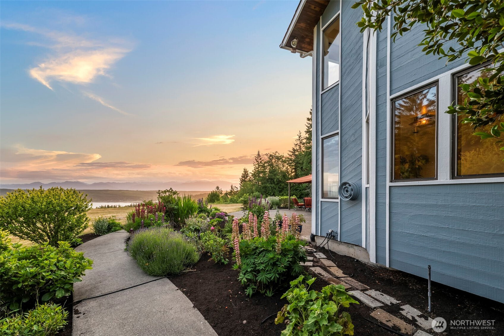 40 Garten Road, Port Ludlow, WA 98365