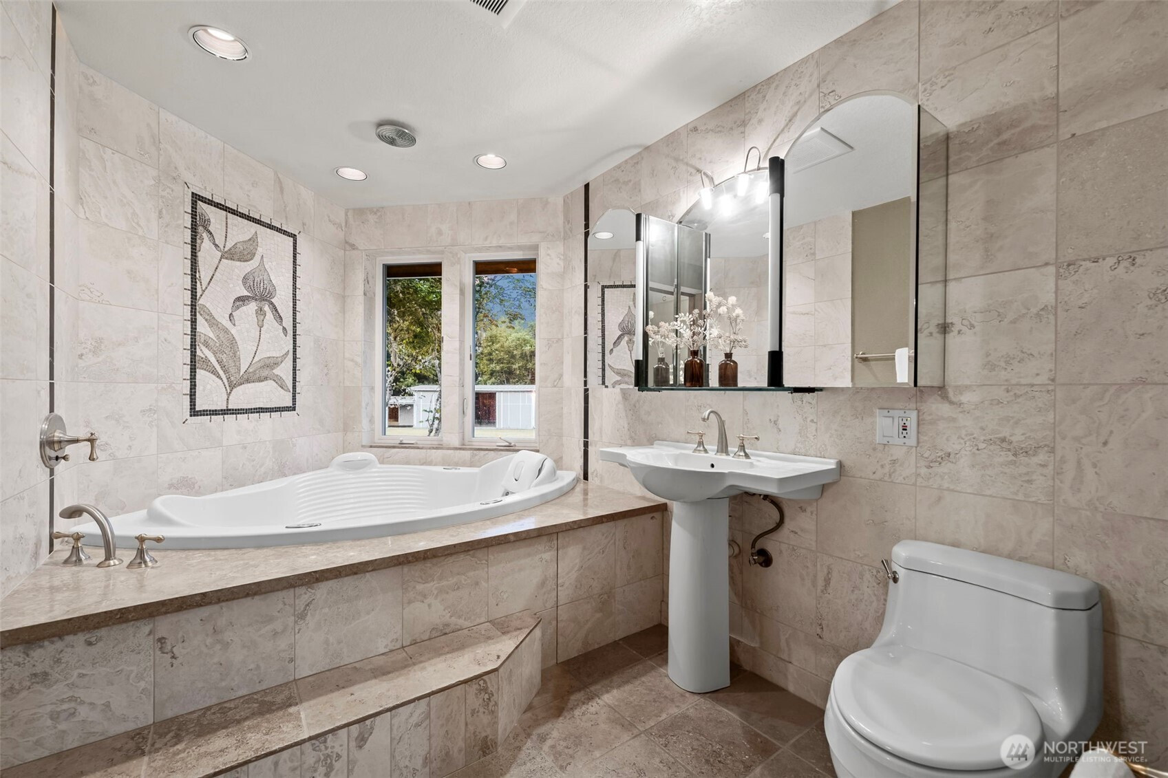 40 Garten Road, Port Ludlow, WA 98365