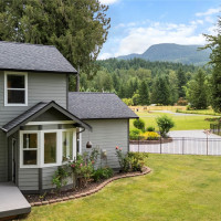 8277 Carl Road, Everson, WA 98247