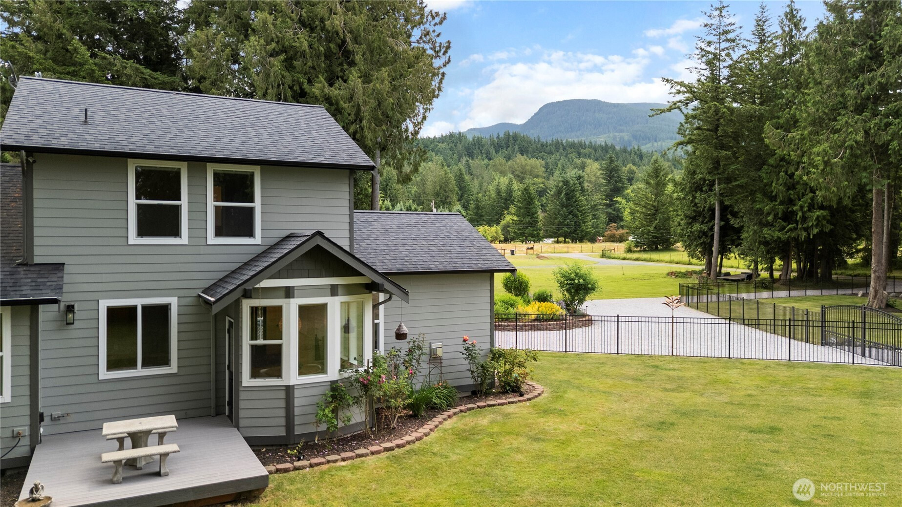 8277 Carl Road, Everson, WA 98247