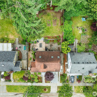 5725 39th Avenue NE, Seattle, WA 98105