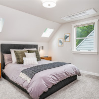 5725 39th Avenue NE, Seattle, WA 98105