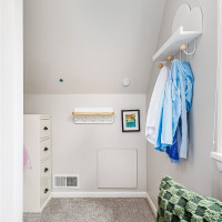 5725 39th Avenue NE, Seattle, WA 98105