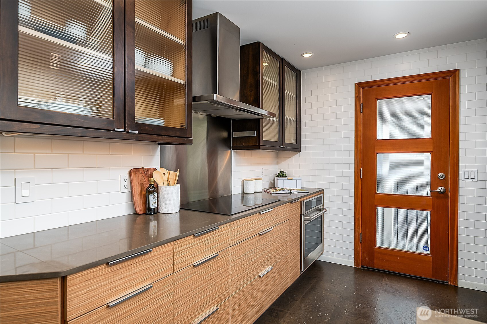 5725 39th Avenue NE, Seattle, WA 98105