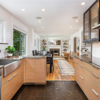 5725 39th Avenue NE, Seattle, WA 98105