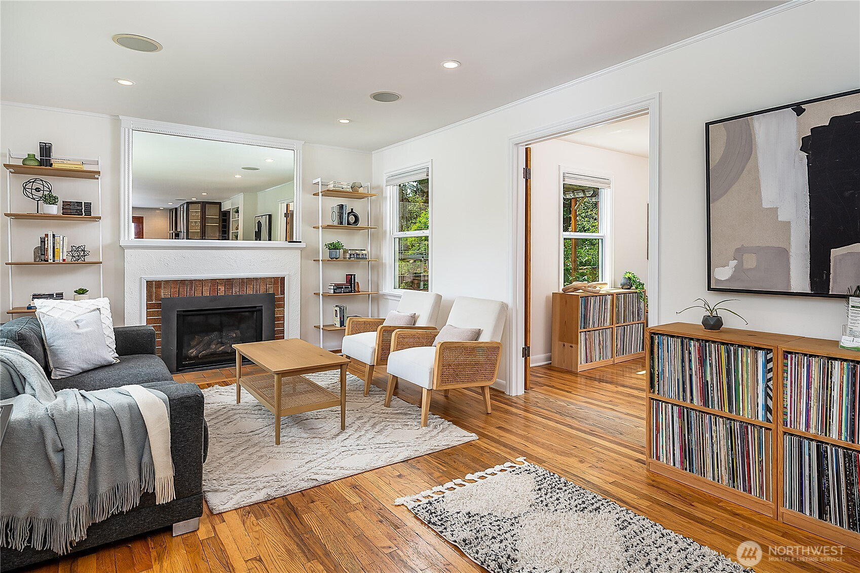 5725 39th Avenue NE, Seattle, WA 98105