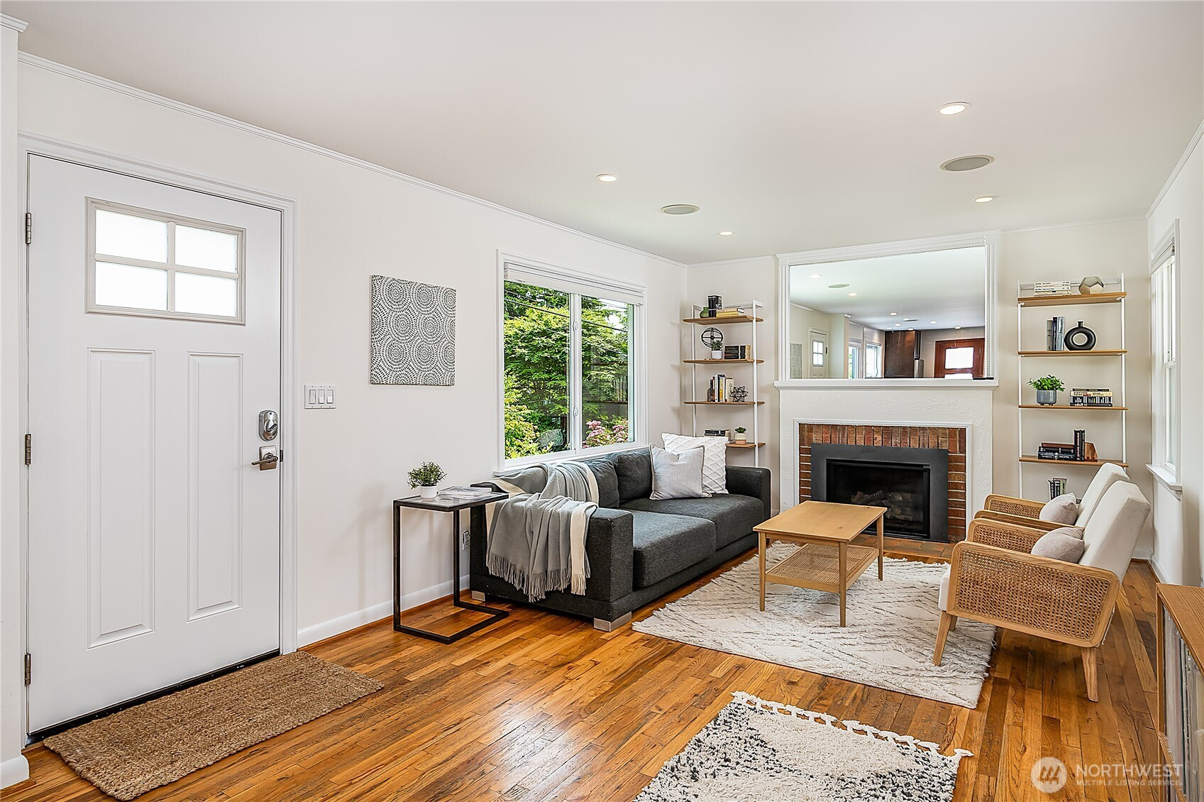 5725 39th Avenue NE, Seattle, WA 98105