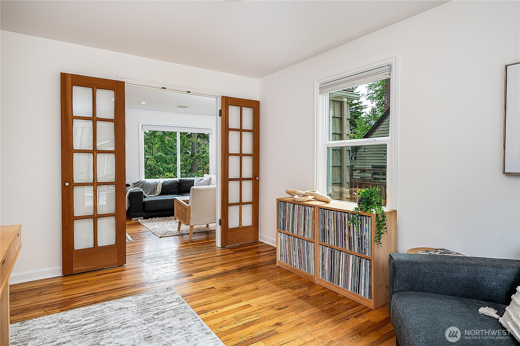 5725 39th Avenue NE, Seattle, WA 98105