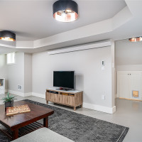 5725 39th Avenue NE, Seattle, WA 98105