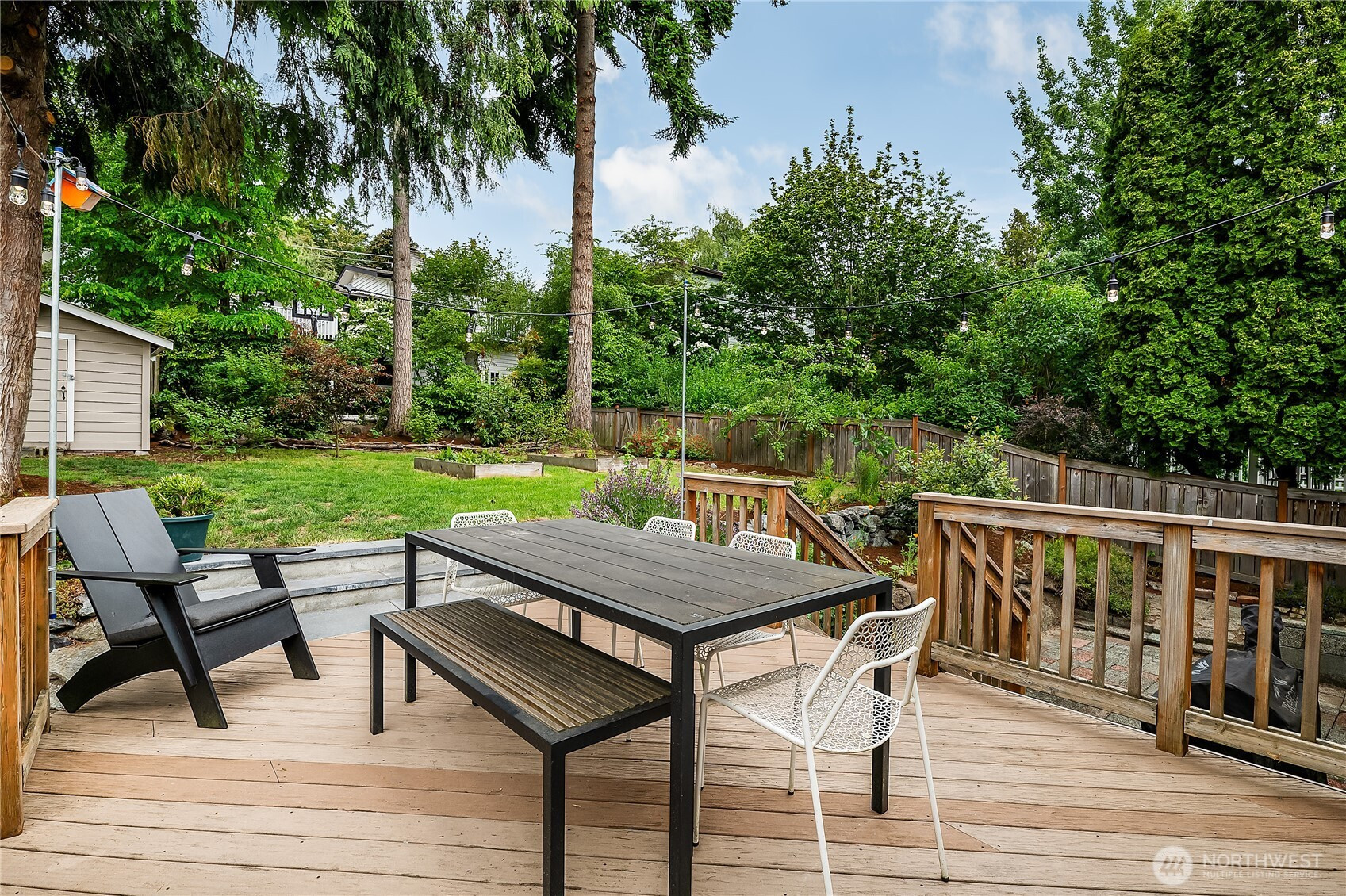 5725 39th Avenue NE, Seattle, WA 98105