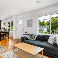 5725 39th Avenue NE, Seattle, WA 98105