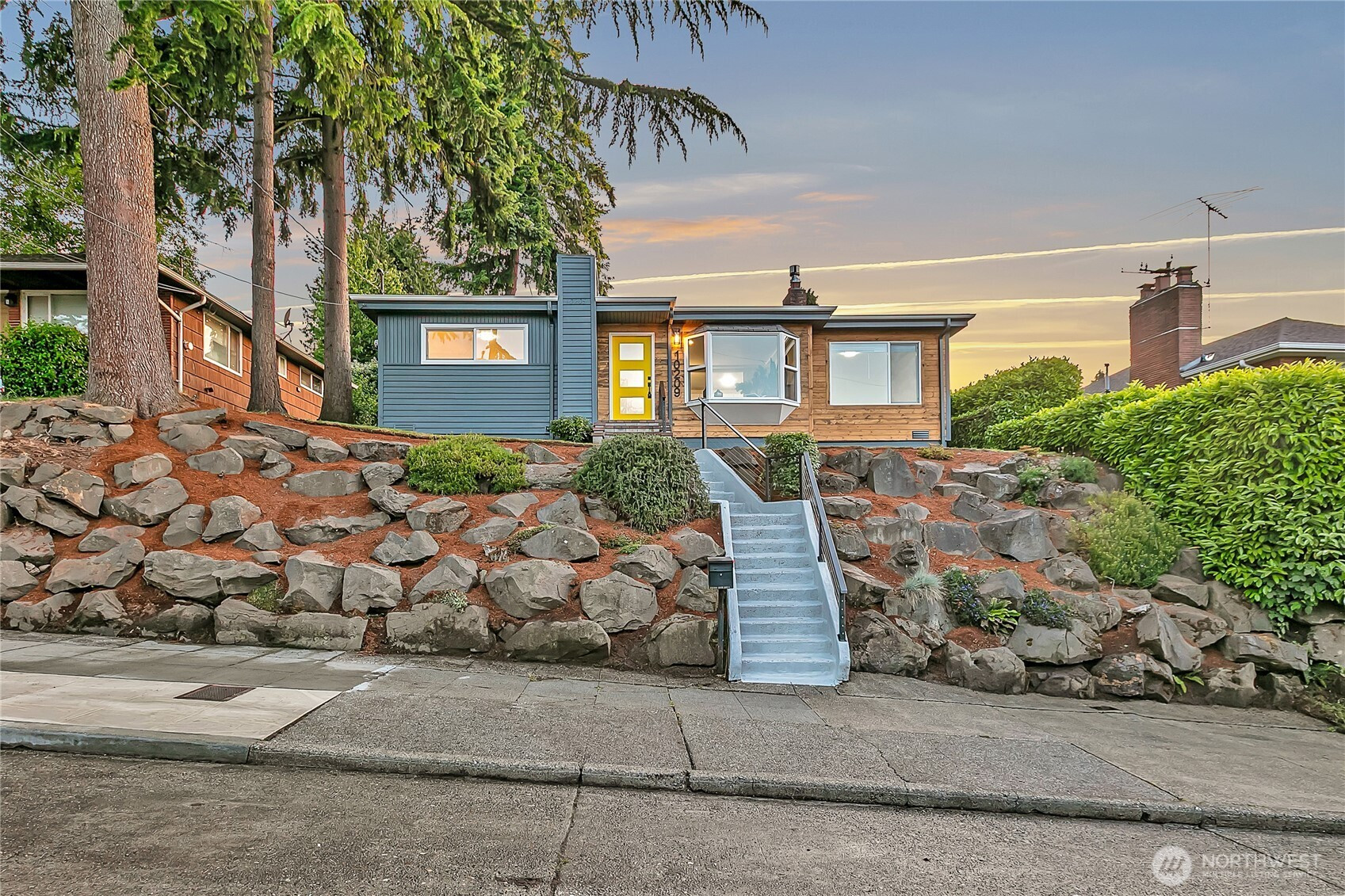 10209 65th Avenue S, Seattle, WA 98178