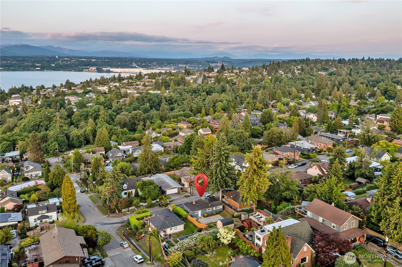 10209 65th Avenue S, Seattle, WA 98178