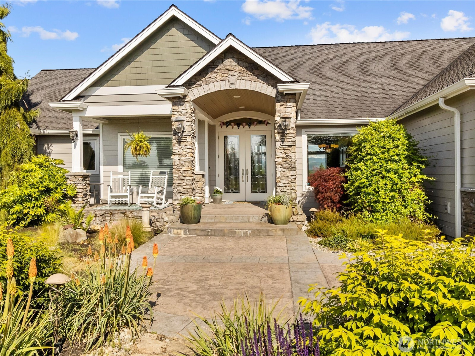 2510 Cascade Drive E, Roy, WA 98580