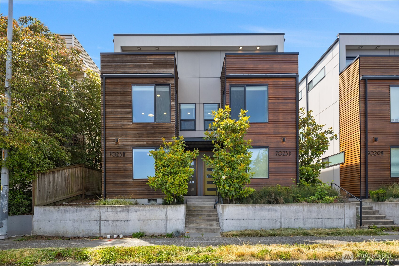 7023 35th Avenue NE, Seattle, WA 98115