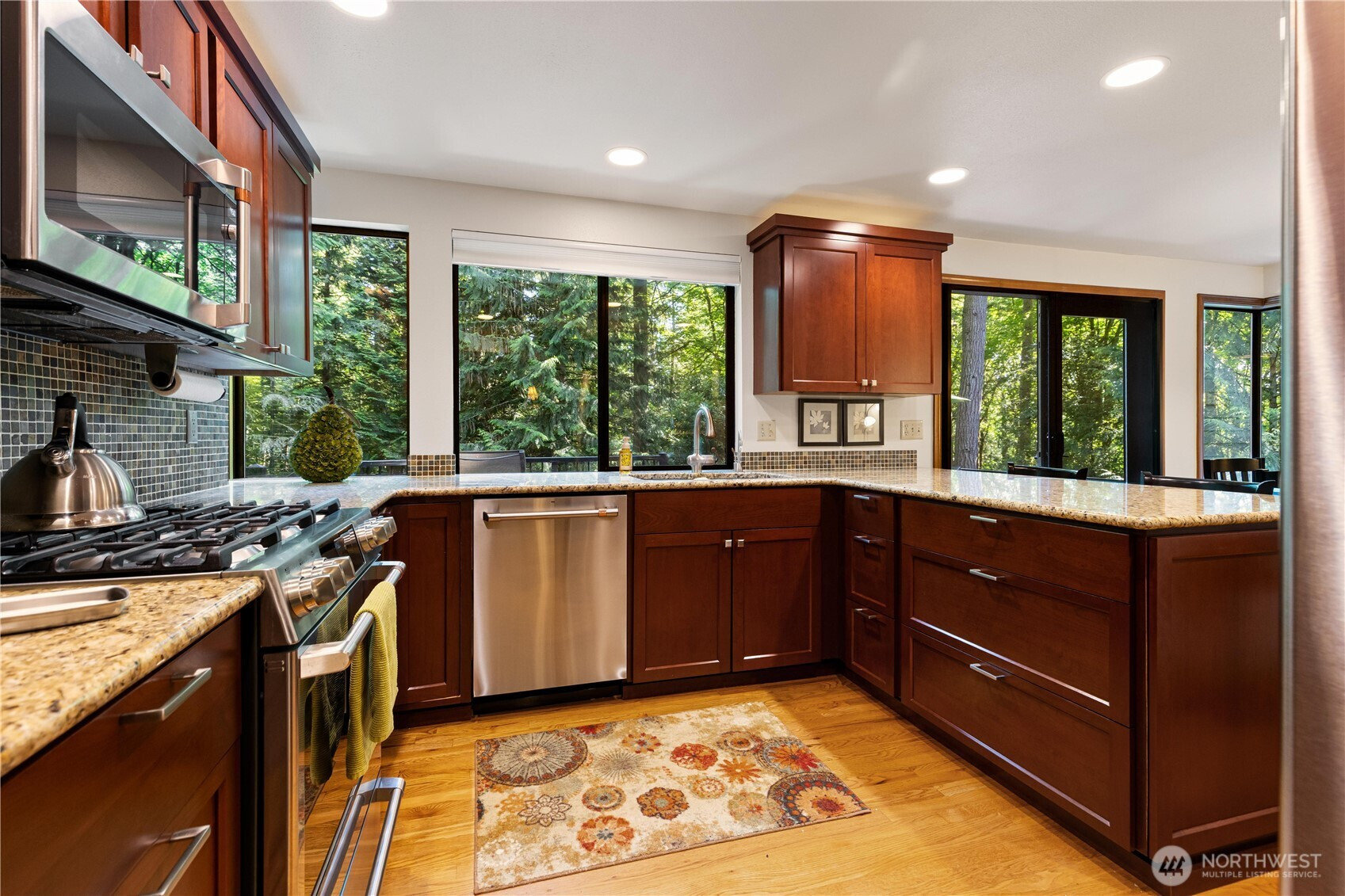 22913 NE 57 Street, Redmond, WA 98053