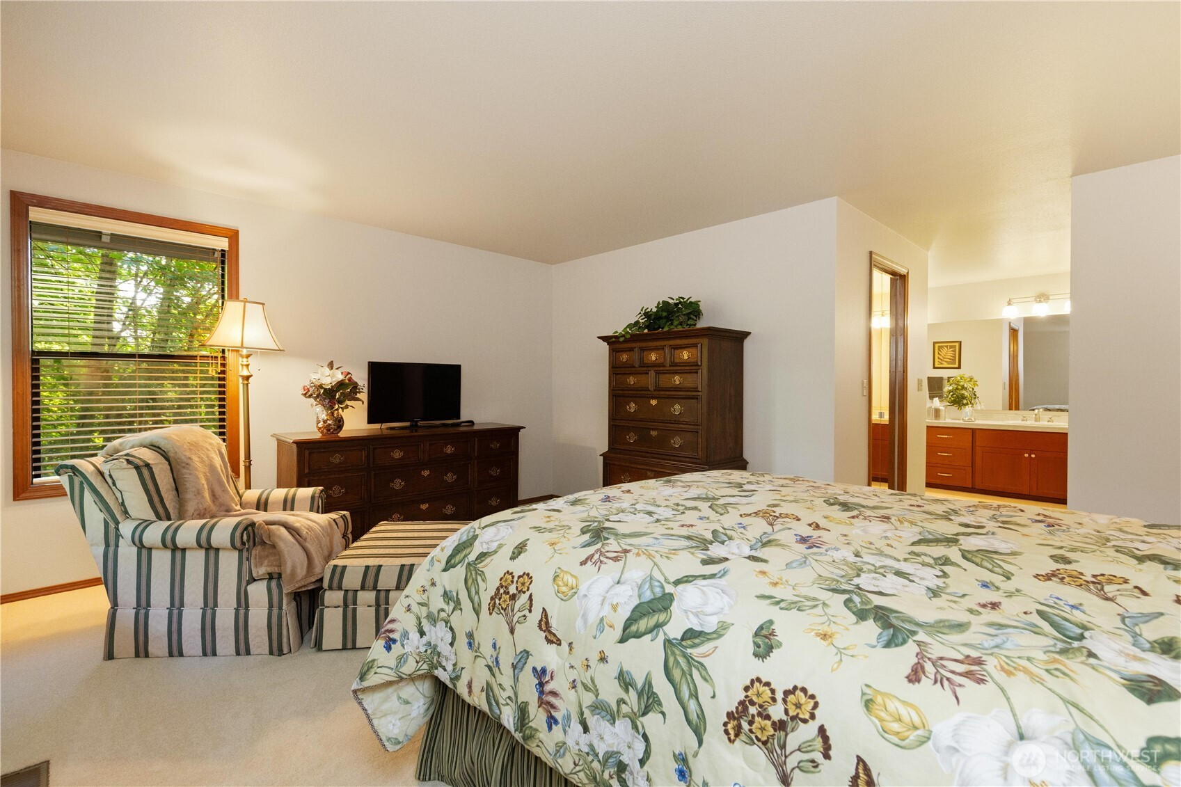 22913 NE 57 Street, Redmond, WA 98053