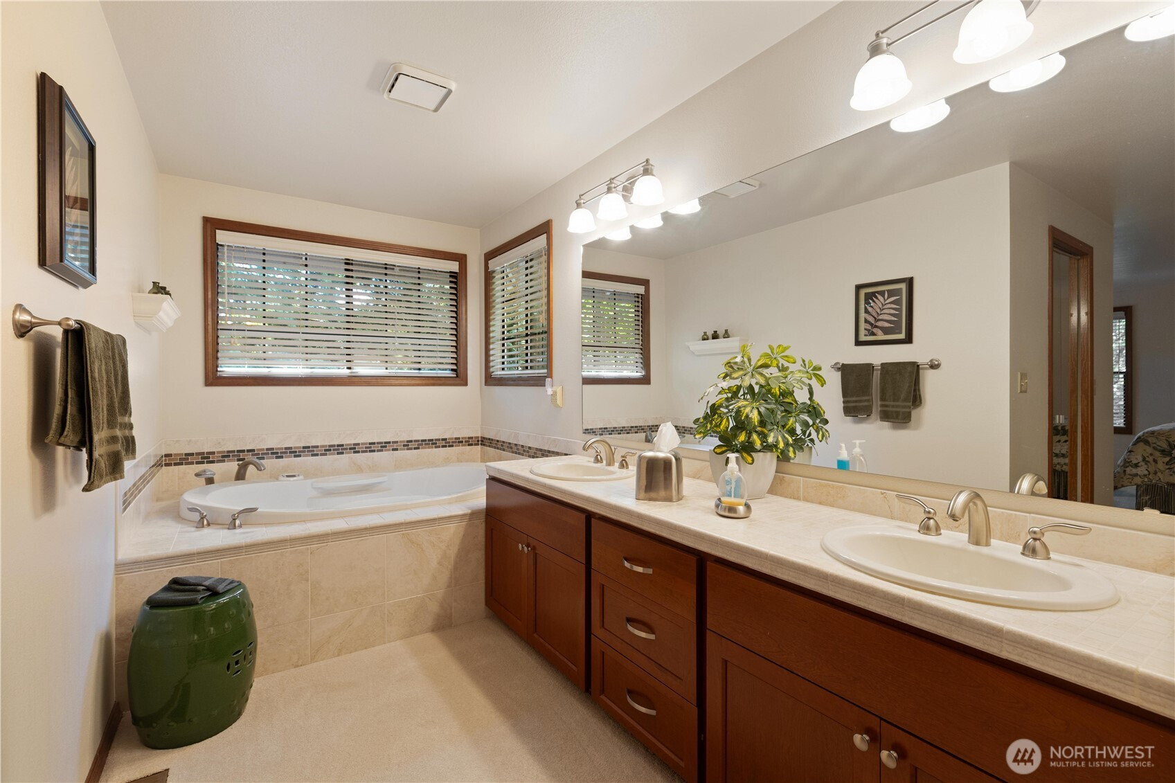 22913 NE 57 Street, Redmond, WA 98053