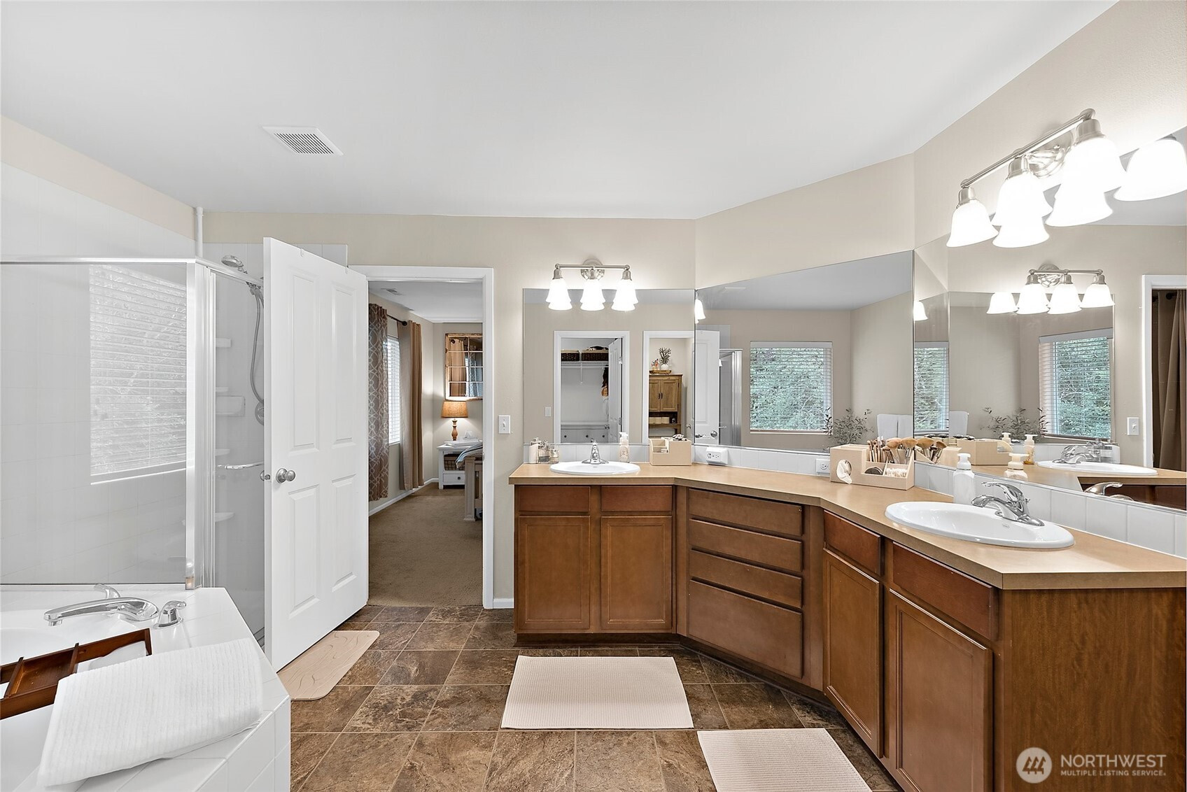 18219 73rd Avenue E, Puyallup, WA 98375