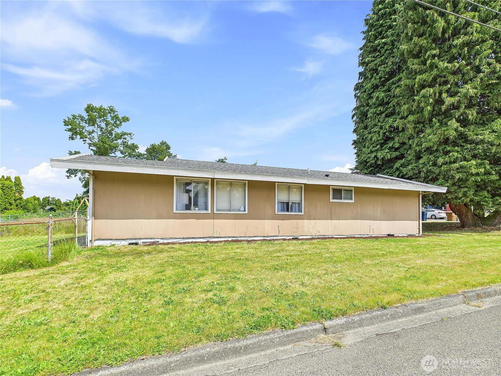 1301 E 62nd Street, Tacoma, WA 98404