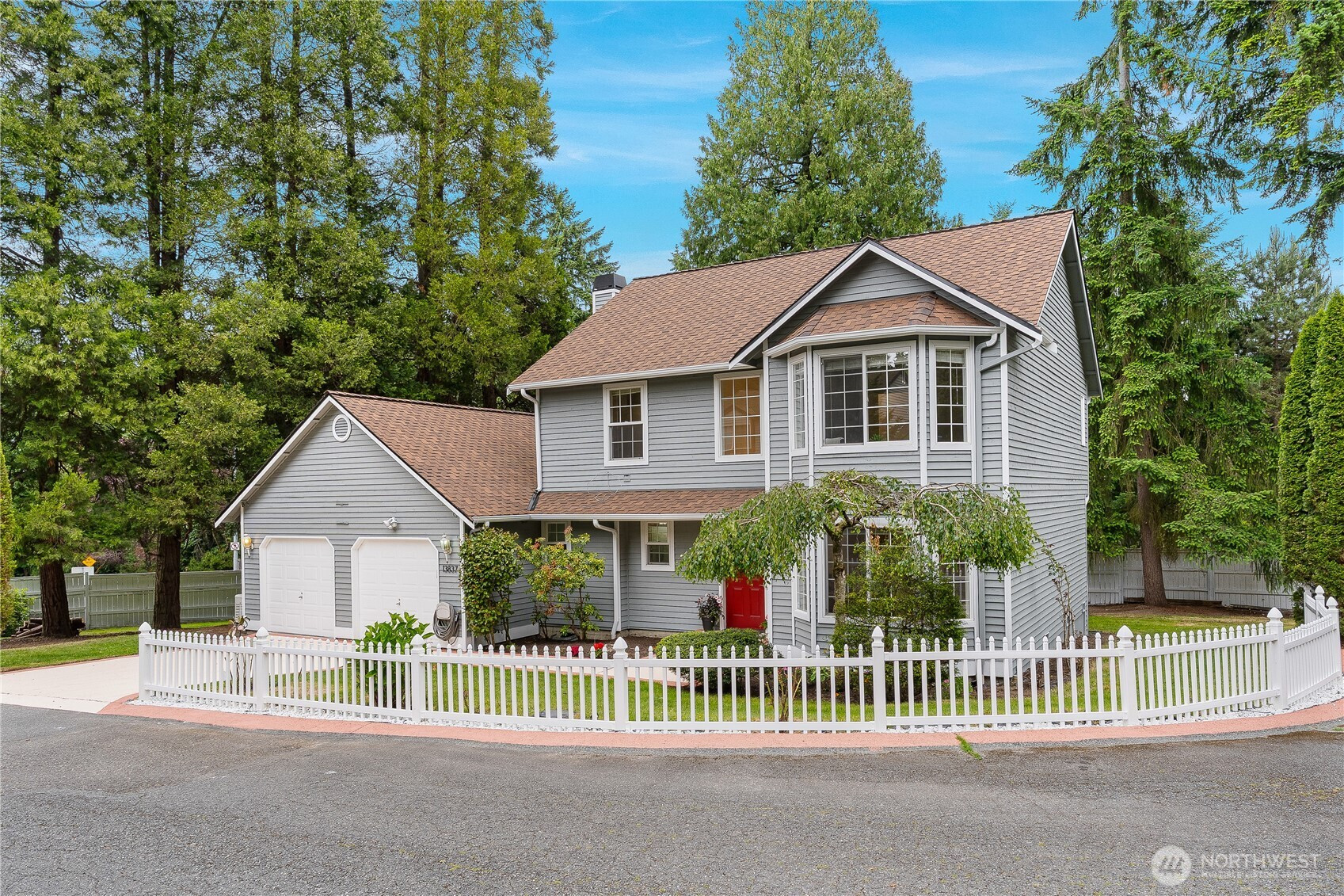 13837 NE Redmond Way, Redmond, WA 98052