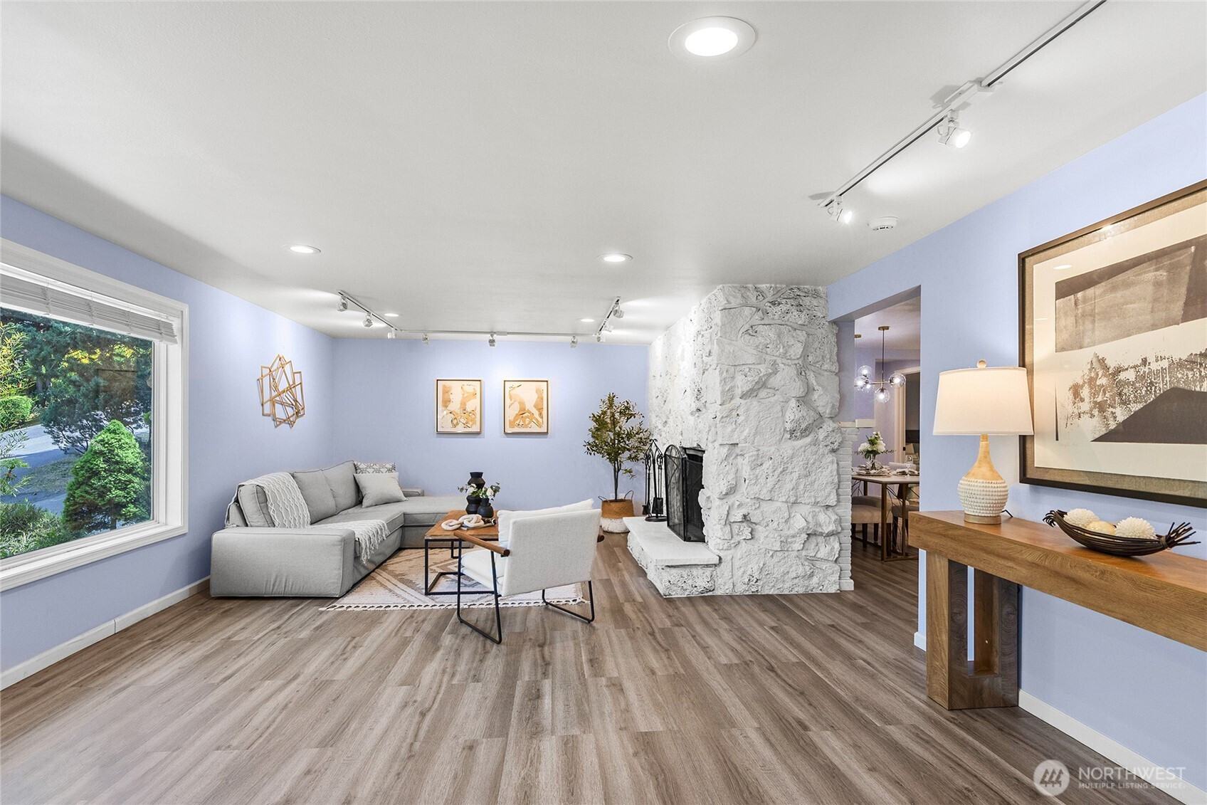 2463 74th Avenue SE, Mercer Island, WA 98040