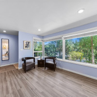 2463 74th Avenue SE, Mercer Island, WA 98040