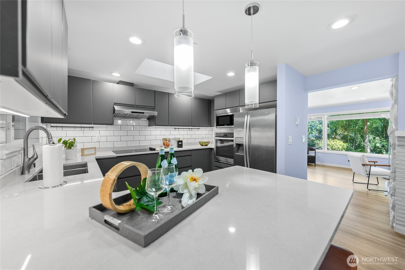 2463 74th Avenue SE, Mercer Island, WA 98040