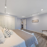 2463 74th Avenue SE, Mercer Island, WA 98040