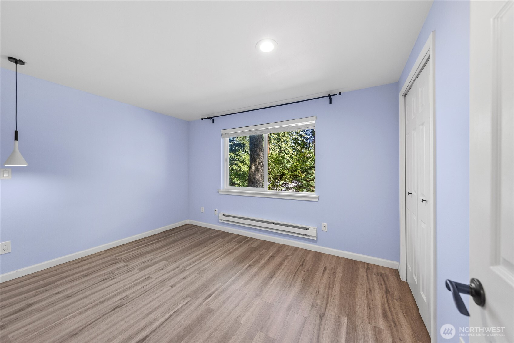 2463 74th Avenue SE, Mercer Island, WA 98040