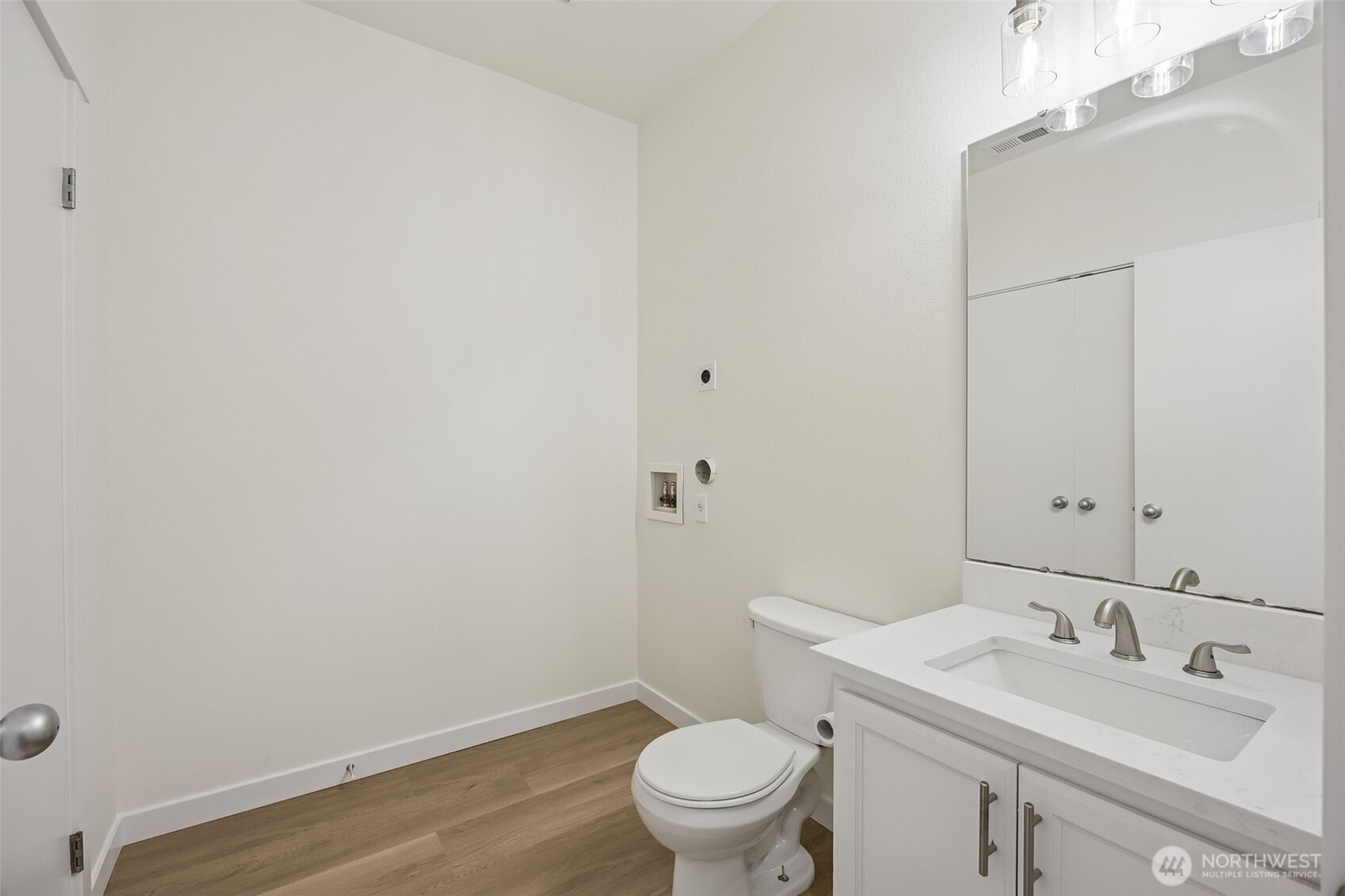 11501 7th Avenue Ct E, Tacoma, WA 98445