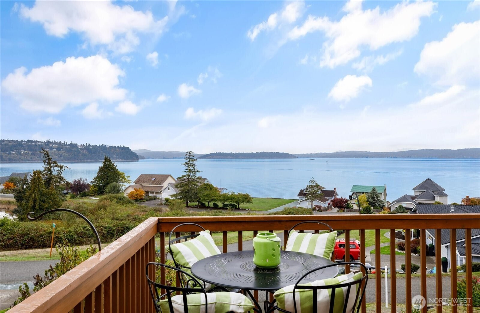 854 Blue Spruce Place, Oak Harbor, WA 98277