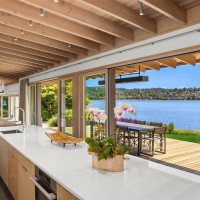 7964 E Mercer Way, Mercer Island, WA 98040