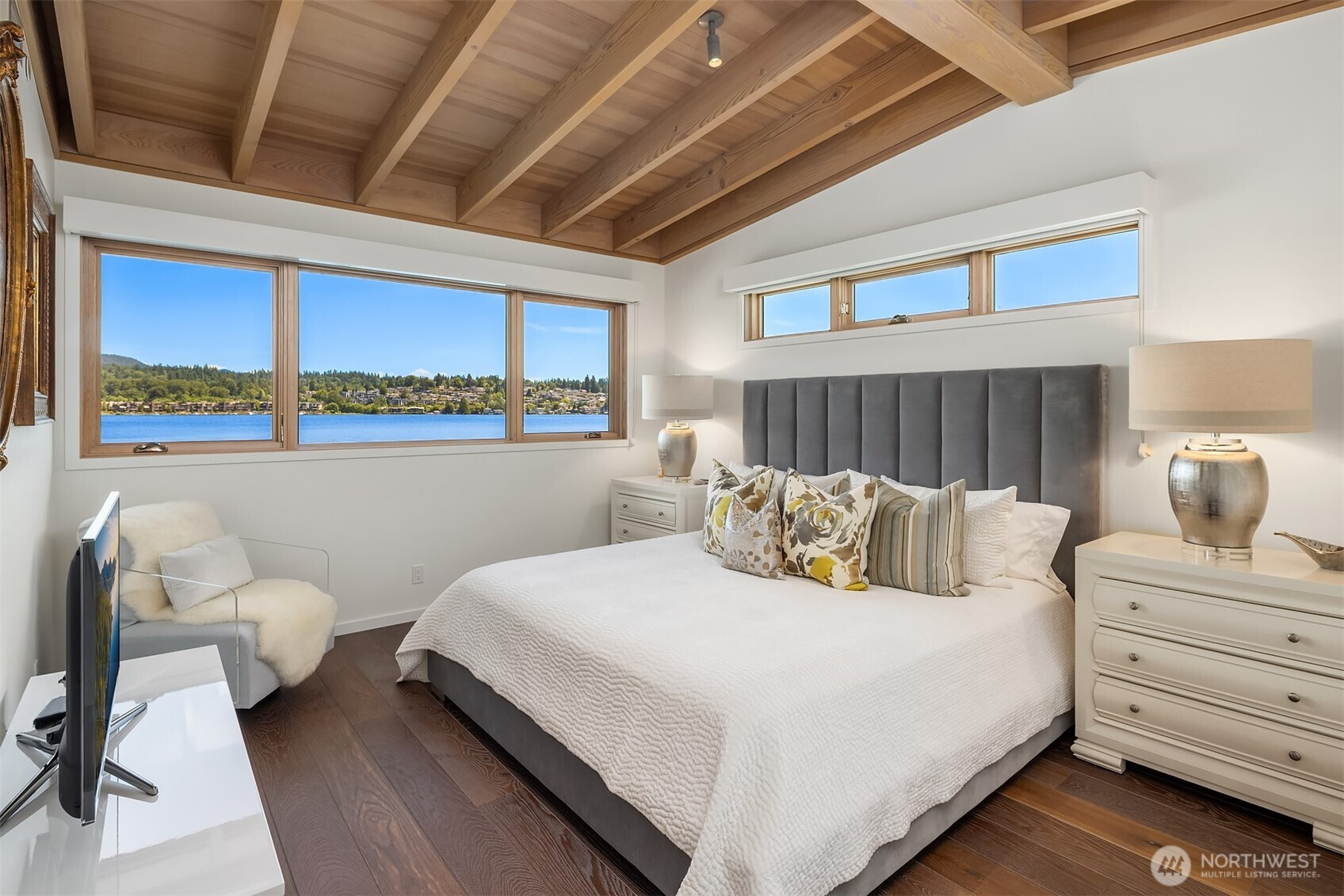 7964 E Mercer Way, Mercer Island, WA 98040