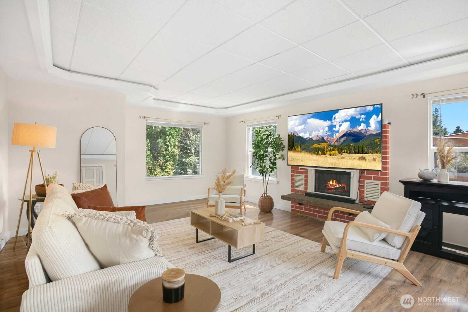 15222 37th Place S, Tukwila, WA 98188