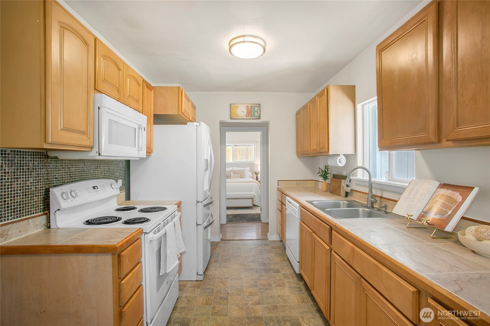 15222 37th Place S, Tukwila, WA 98188