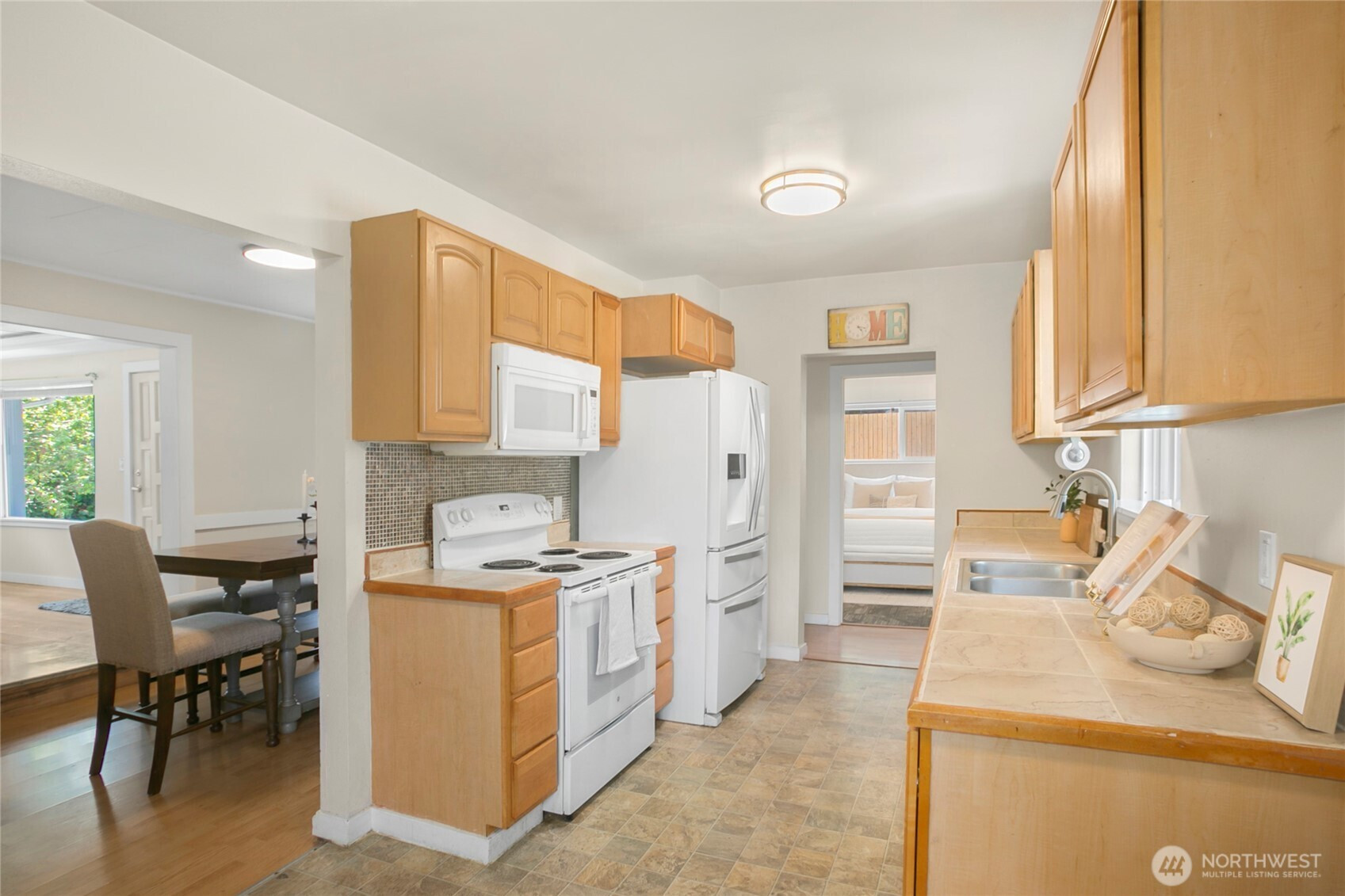 15222 37th Place S, Tukwila, WA 98188