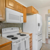 15222 37th Place S, Tukwila, WA 98188