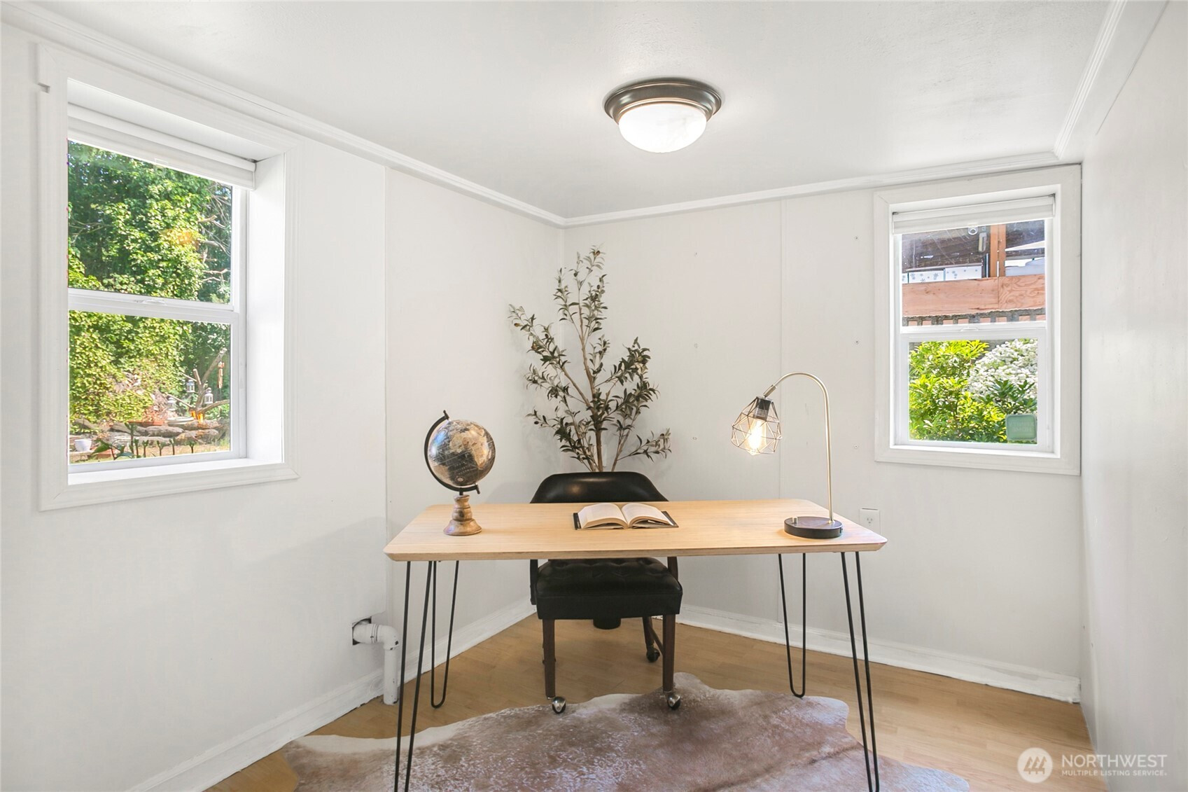 15222 37th Place S, Tukwila, WA 98188