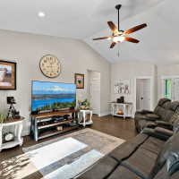 8069 Phillips Road SE, Port Orchard, WA 98367