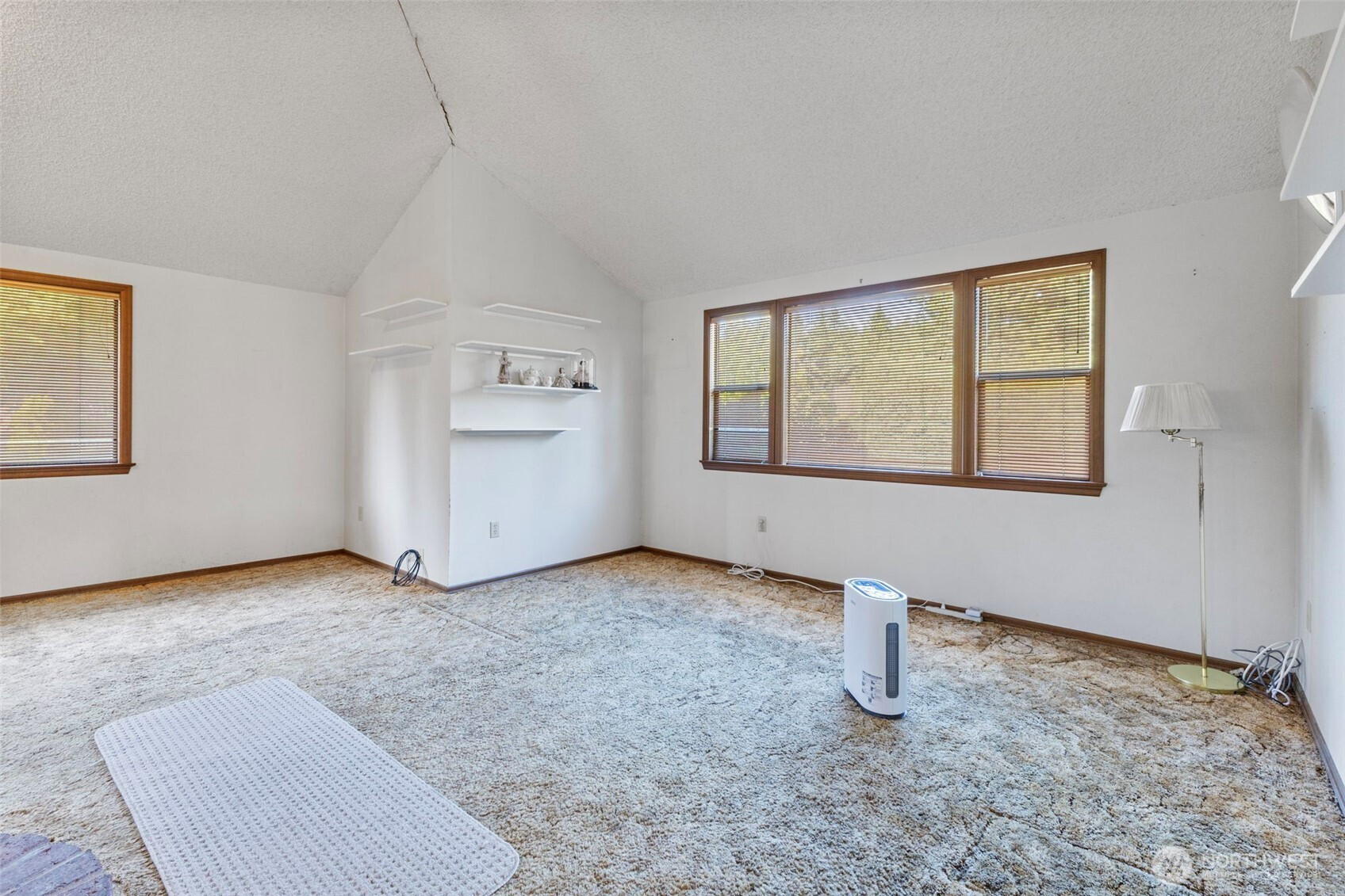 9525 62nd Avenue SE, Olympia, WA 98513