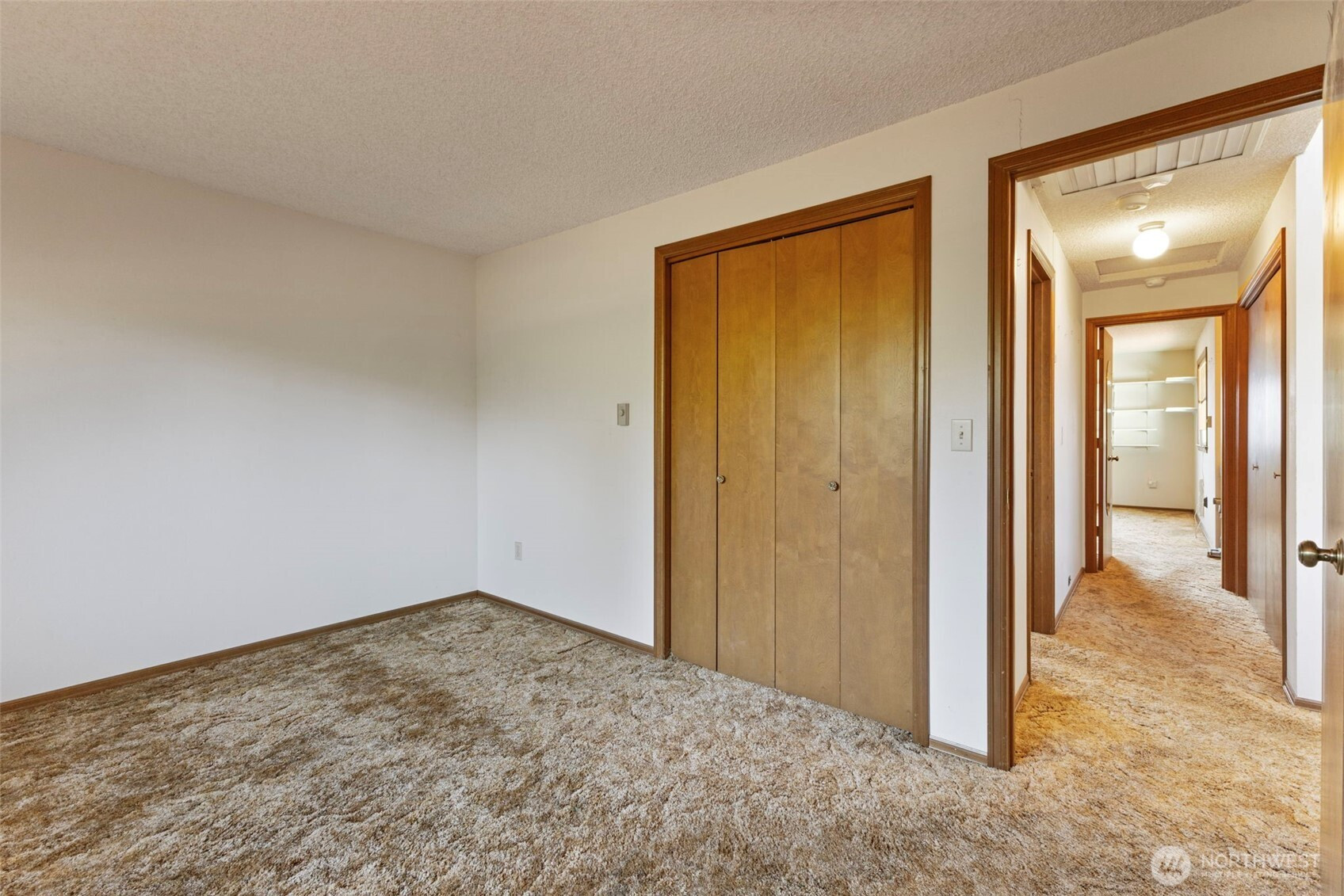 9525 62nd Avenue SE, Olympia, WA 98513