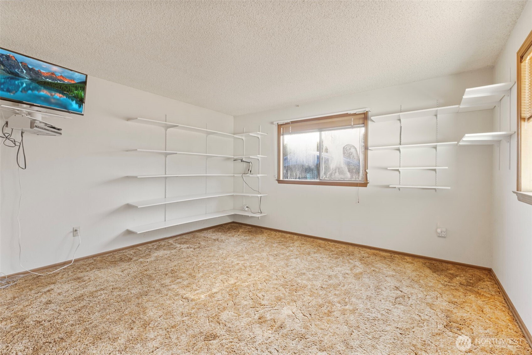 9525 62nd Avenue SE, Olympia, WA 98513