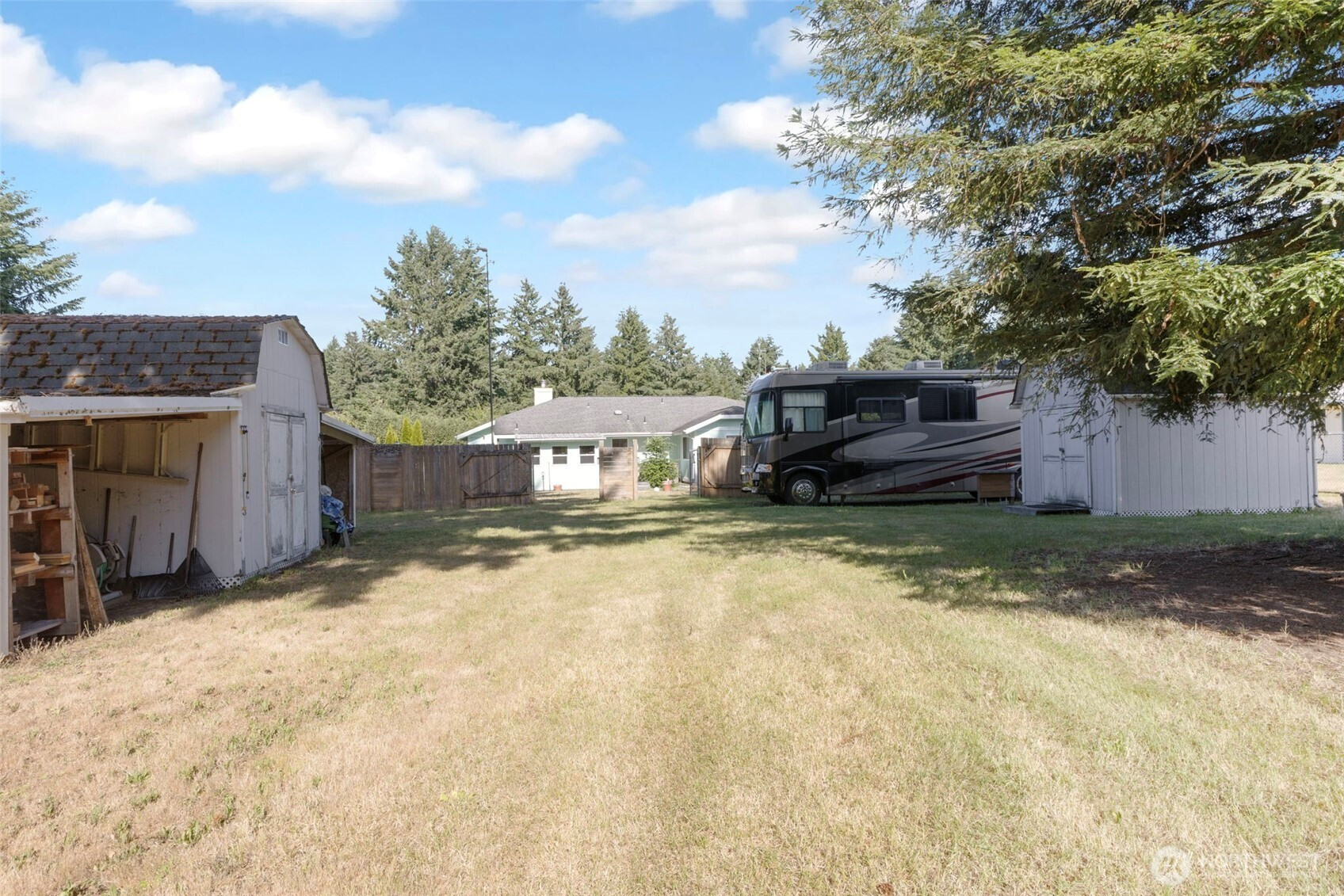 9525 62nd Avenue SE, Olympia, WA 98513