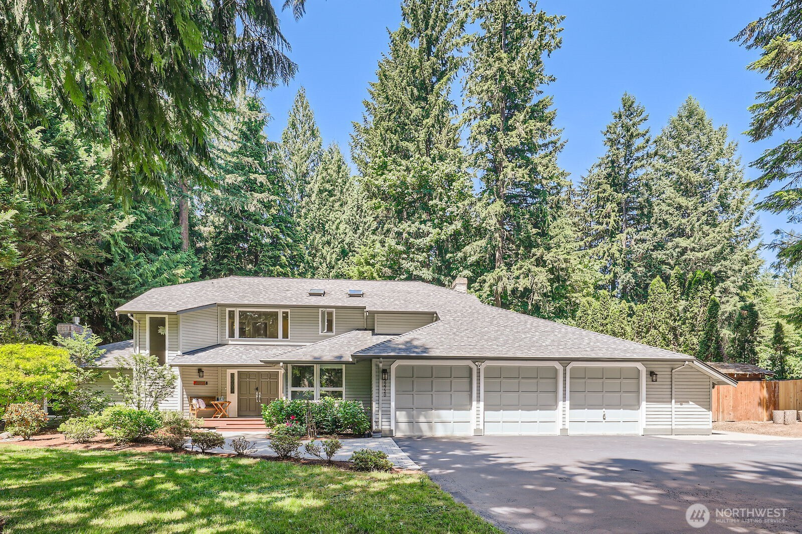 22720 NE 46th Street, Redmond, WA 98053
