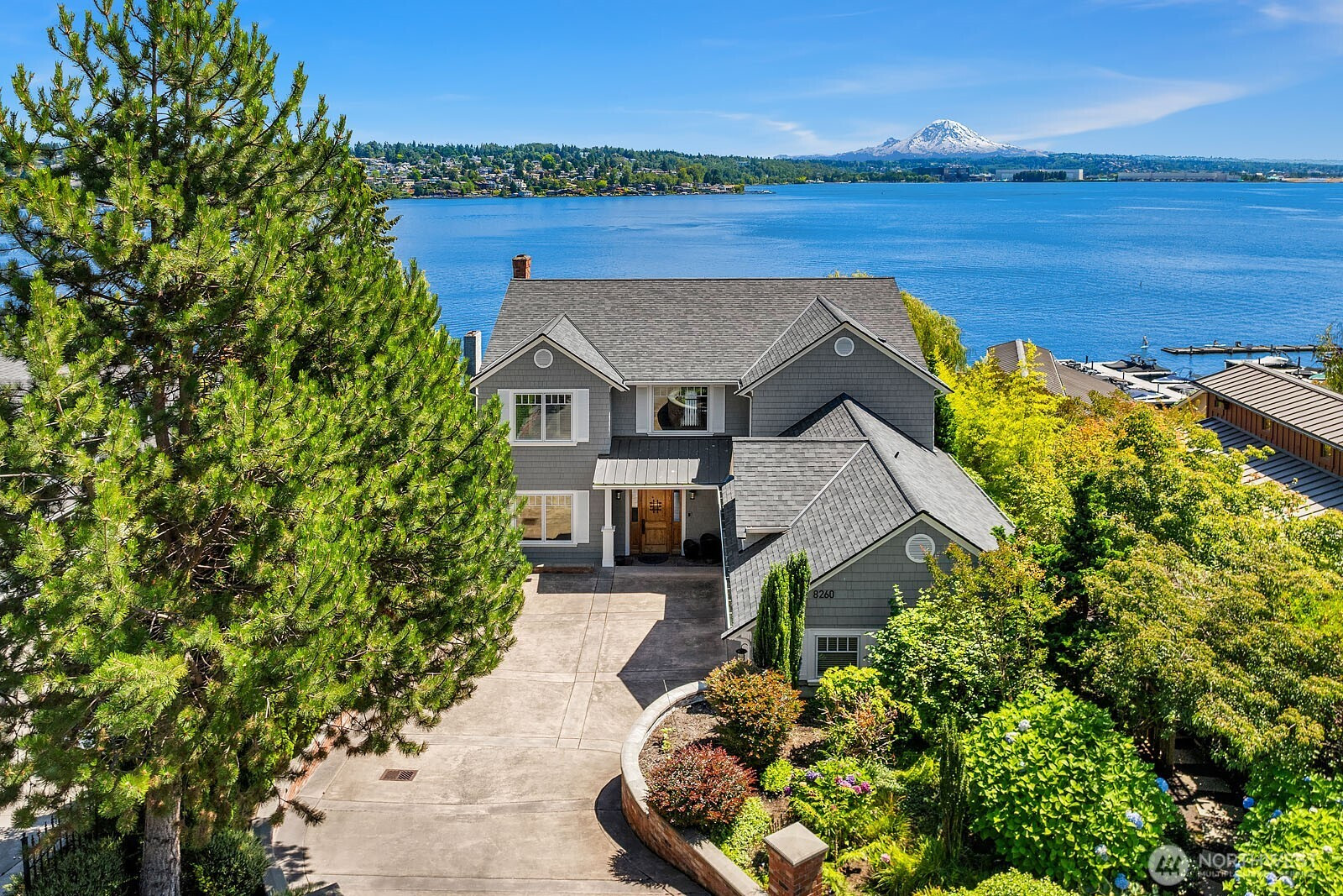 8260 Avalon Drive, Mercer Island, WA 98040