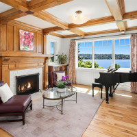 8260 Avalon Drive, Mercer Island, WA 98040